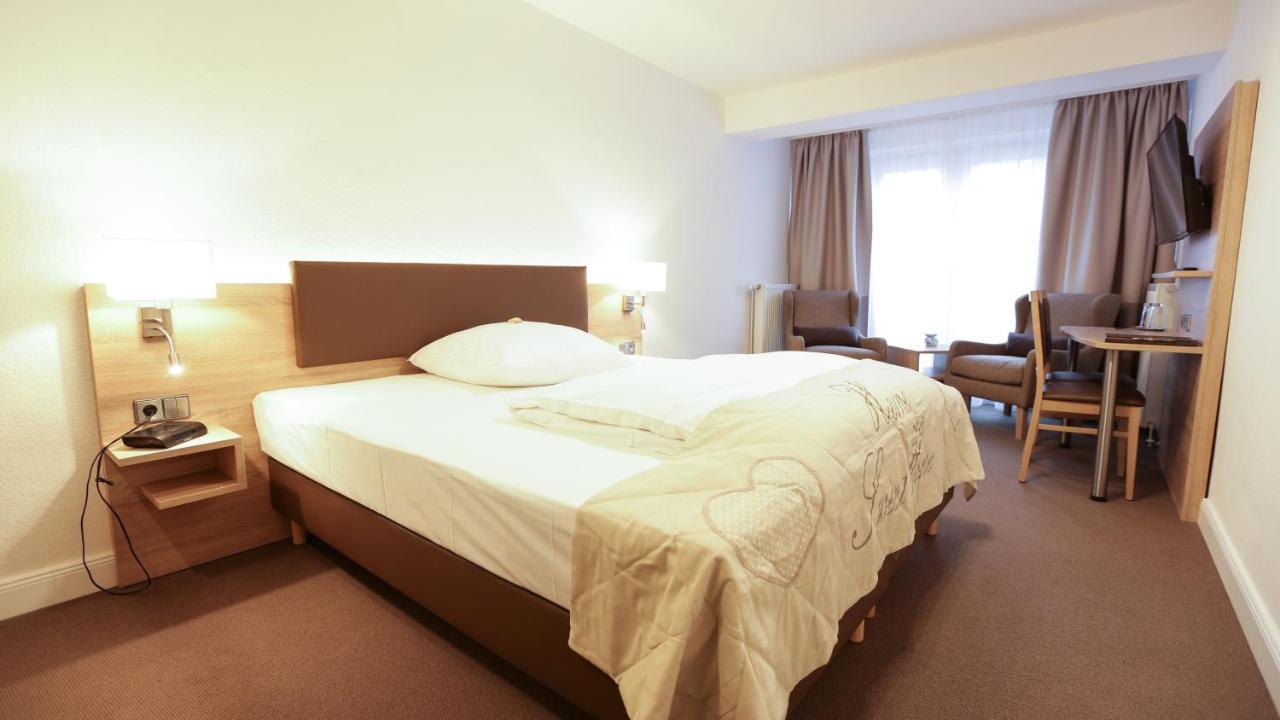 Hotel Waldhalle Mölln Екстериор снимка