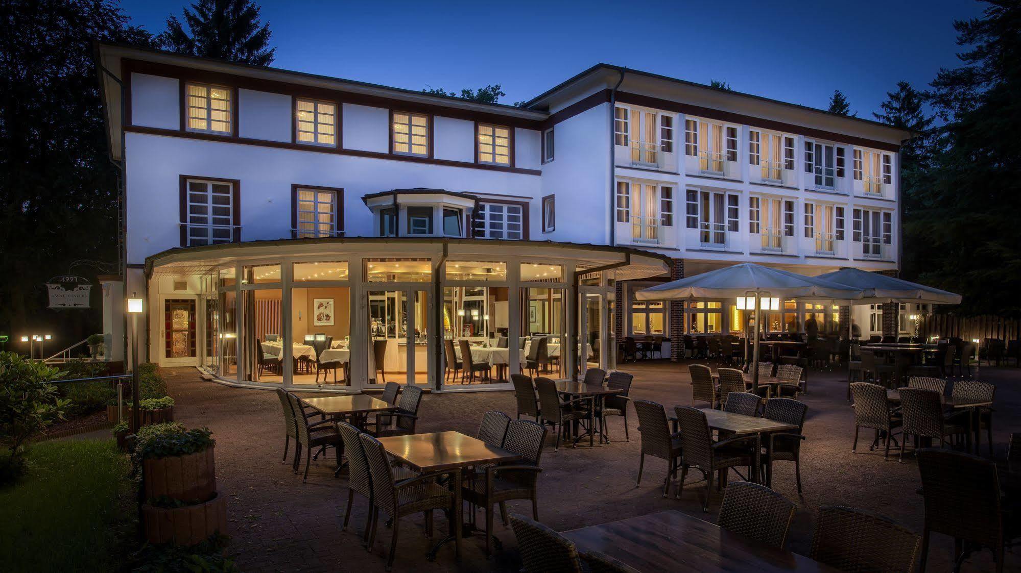 Hotel Waldhalle Mölln Екстериор снимка