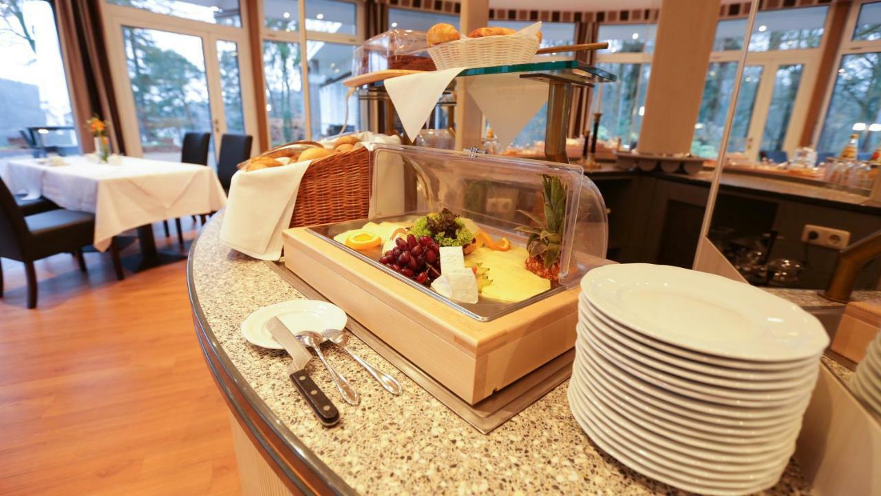 Hotel Waldhalle Mölln Екстериор снимка