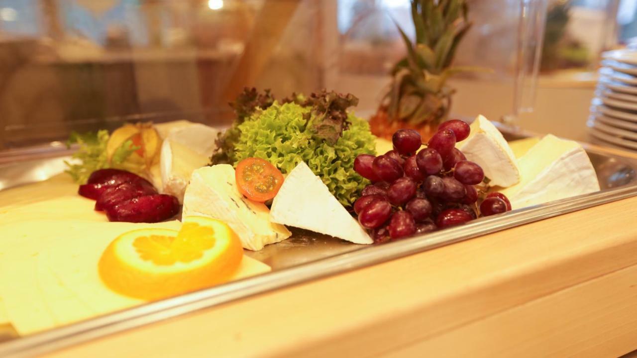 Hotel Waldhalle Mölln Екстериор снимка